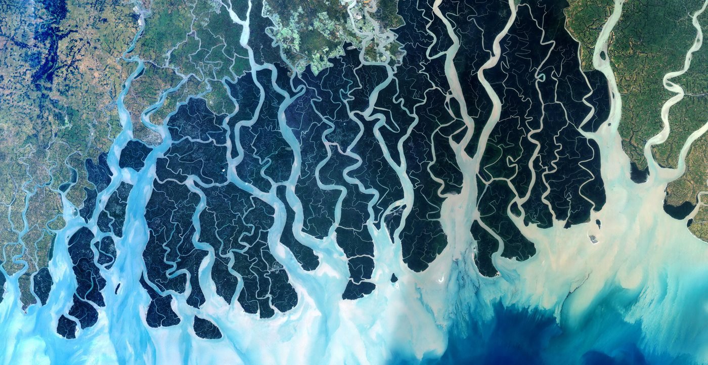 What is the most common tidal pattern around the world?