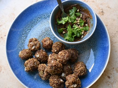 Albóndigas Recipe: Meatballs With Moorish Roots