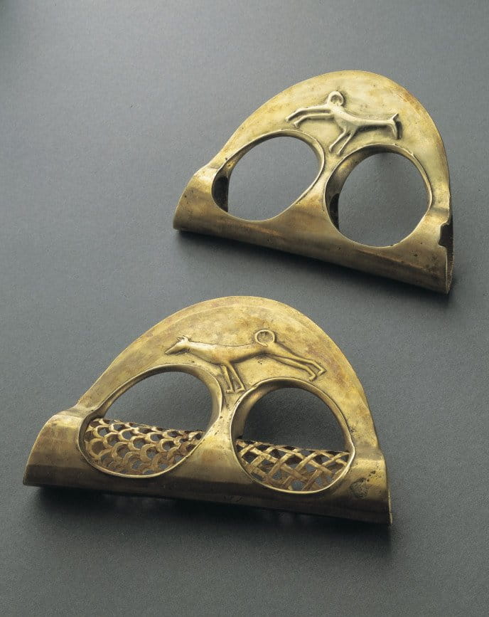 Windowed ashes with animal decoration. Byblos, temple of the Obelisks, Middle Bronze Age, gold. Beirut, Directorate General of Antiquities. ©IMA/Philippe Maillard.