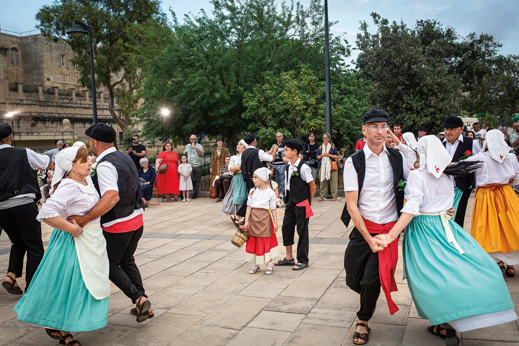 Għana Folk Music Helping to Keep Maltese Language Alive | AramcoWorld