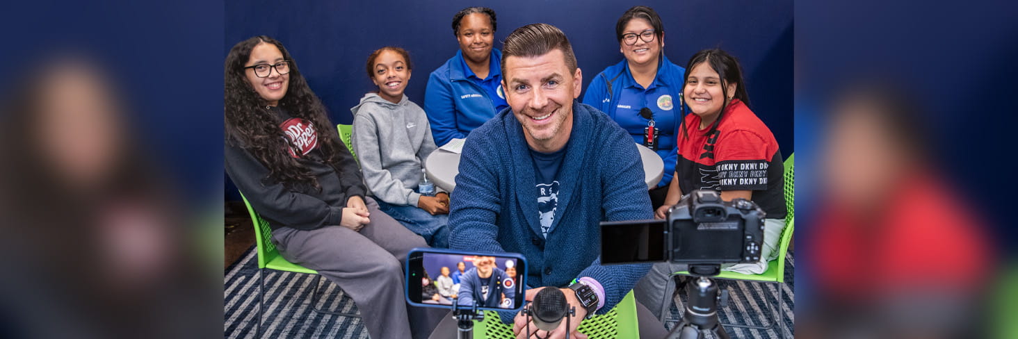 Rogers Park Middle School classroom, students learn by collaboration.