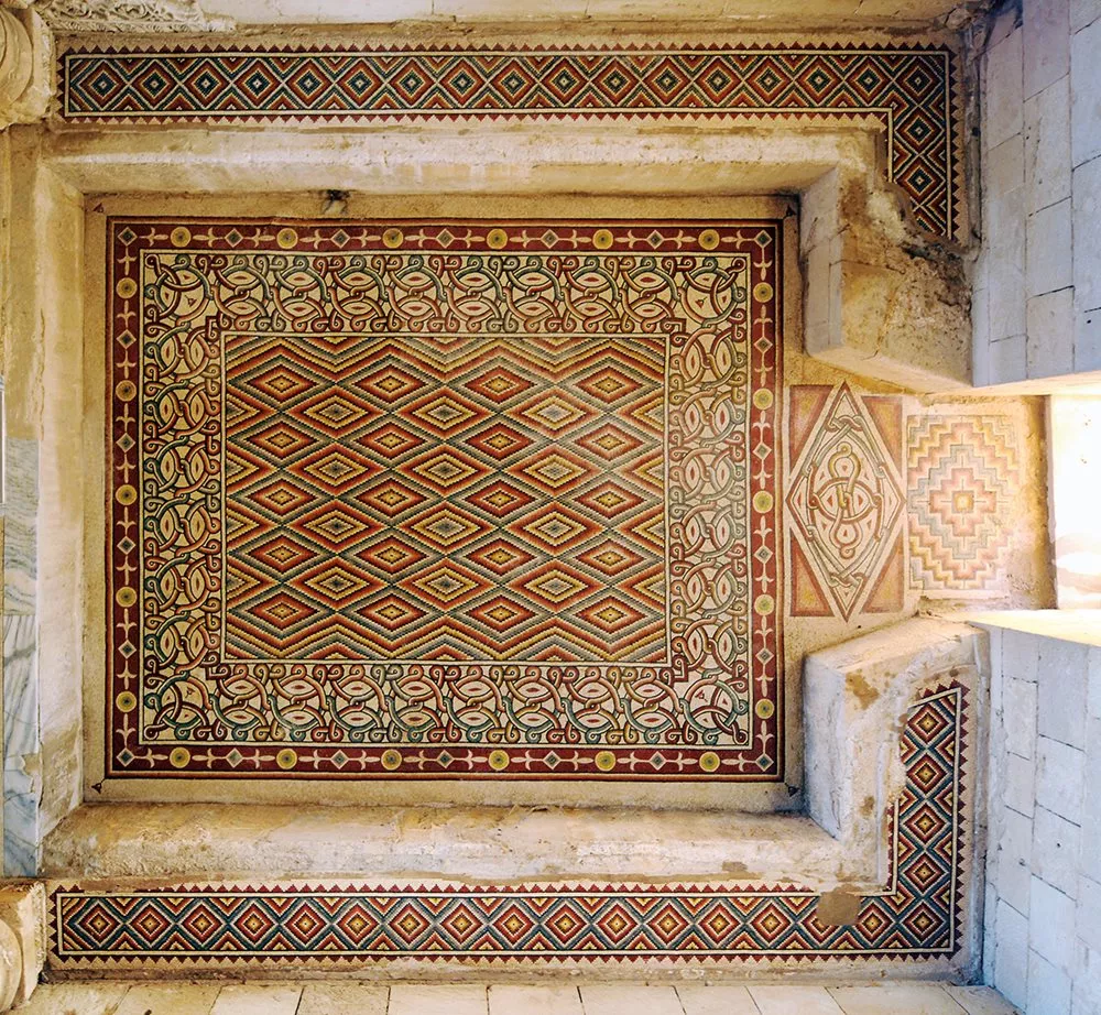 J_SEPTEMBER_ORIGINAL_FILE_A1_Diwan_floor_with_benches_and_entry_copy?width=1000&height=921&ext=.jpg