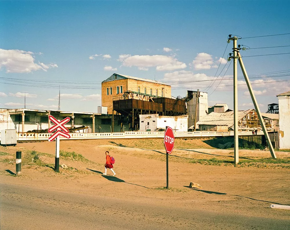 <p>As the largest of the towns along the North Aral Sea, Aral was also a light manufacturing hub based on sheep-grazing: A historical marker notes that in 1976 the city exported 5,000 metric tons of wool, 340 furs, 3,000 sheepskins, 1,500 pairs of woolen gloves and 1,200 pairs of woolen trousers.</p>
