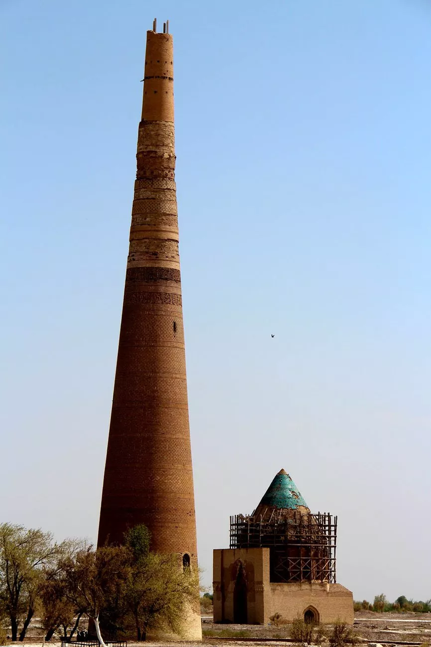 Turkmenistan has mounted efforts to restore Konye Urgench's aging structures since independence in 1991, and the old city was named a <span class="smallcaps">unesco</span> World Heritage site in 2005.