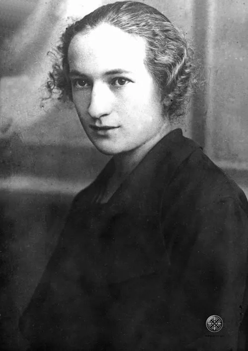 Nagima Aitmatova, mother of Chingiz and Roza, who for two decades, "lived ... with transparently deceptive hopes that Törökul would return."
