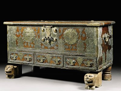 The Art of the Dowry Chest