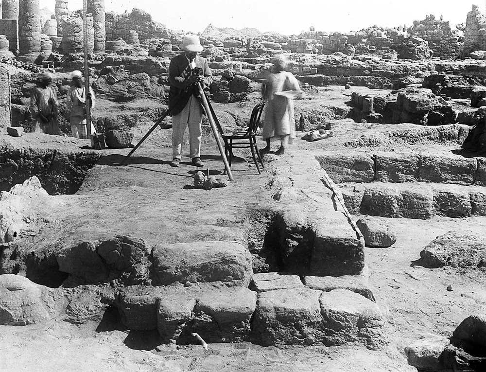 In addition to producing records of artifacts, Ibrahim also photographed activity around the dig sites, including this image, above, that shows Reisner taking survey measurements on March 2, 1920, at Gebel Barkal in Nubia.