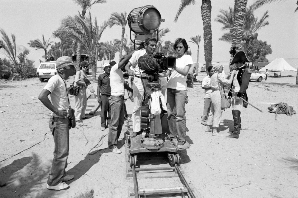 Globally recognized for his contributions to Arab cinema, the late Egyptian director Youssef Chahine made more than 40 films beginning in 1950, 13 of which are in the Bibliotheca Alexandrina’s Top 100 Egyptian films list. above He guides the camera and crew while filming his 1985 film, Adieu Bonaparte.