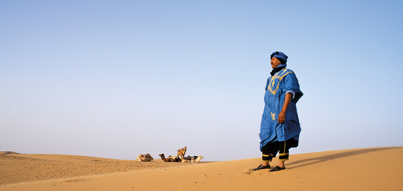 Indigo-dyed robes, such as this one worn in Morocco are characteristic of Tuareg peoples, a loose confederation of Amazigh (Berber) tribes of Northwestern Africa.&nbsp;
