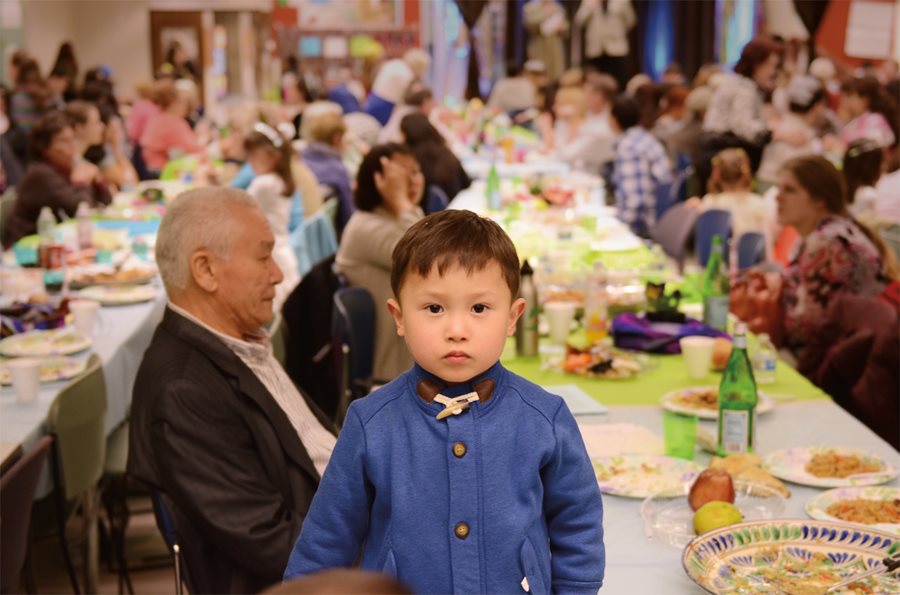 <p>From old to young and comprising some 300 people, the Uzbek community that has grown in Seattle since the ‘70s is, in part, another result of the sister city exchanges. Each spring the <span class="smallcaps">stsca</span> helps sponsor a community celebration of Navr’oz, a leading holiday in Uzbekistan. Dilbar Akhmedova, one of Seattle’s sister city migrants, says it is important not only for introducing Seattleites to her country, but also for helping Uzbeks who are growing up in the <span class="smallcaps">us</span> to learn about their own unique culture of origin.</p>