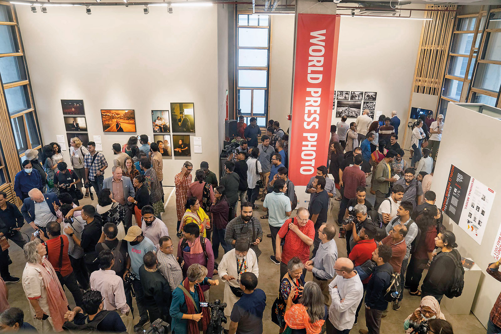 The opening of the World Press Photo Exhibition 2022 on November 4 at the Drik Gallery in Dhaka, Bangladesh, highlighted one of the Amsterdam-based photogra- phy foundation’s six new regional partnerships.