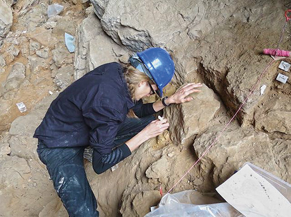 Cambridge anthropologist Emma Pomeroy in the trench during the 2016 dig. 