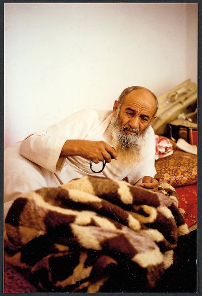 Al Dindan, renowned poet of Wadi al-Dawasir in the southern Najd, died in 1998.